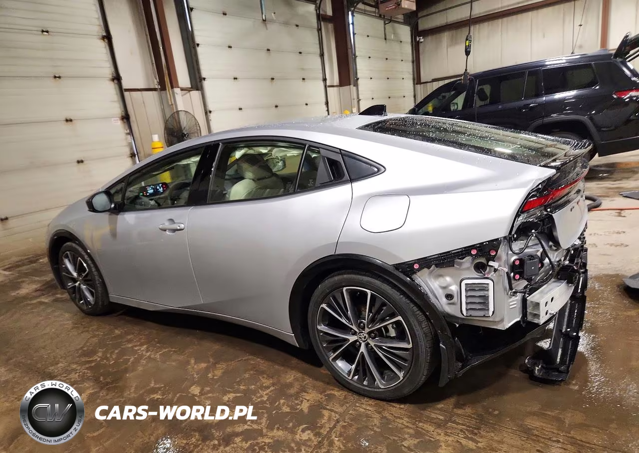2026 Toyota Prius Xle VIN:JTDACAAU4T3082319 - 2