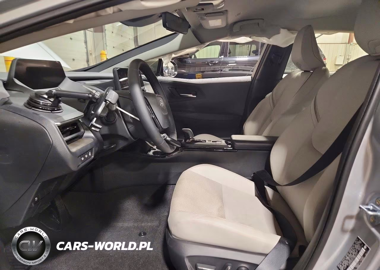 2026 Toyota Prius Xle VIN:JTDACAAU4T3082319 - 7
