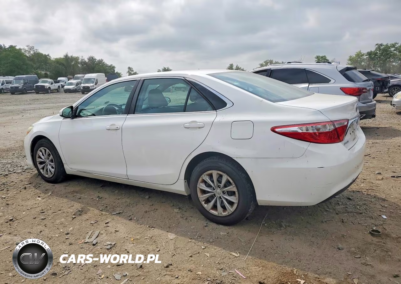 2015 Toyota Camry Le VIN:4T1BF1FK5FU036155 - 2