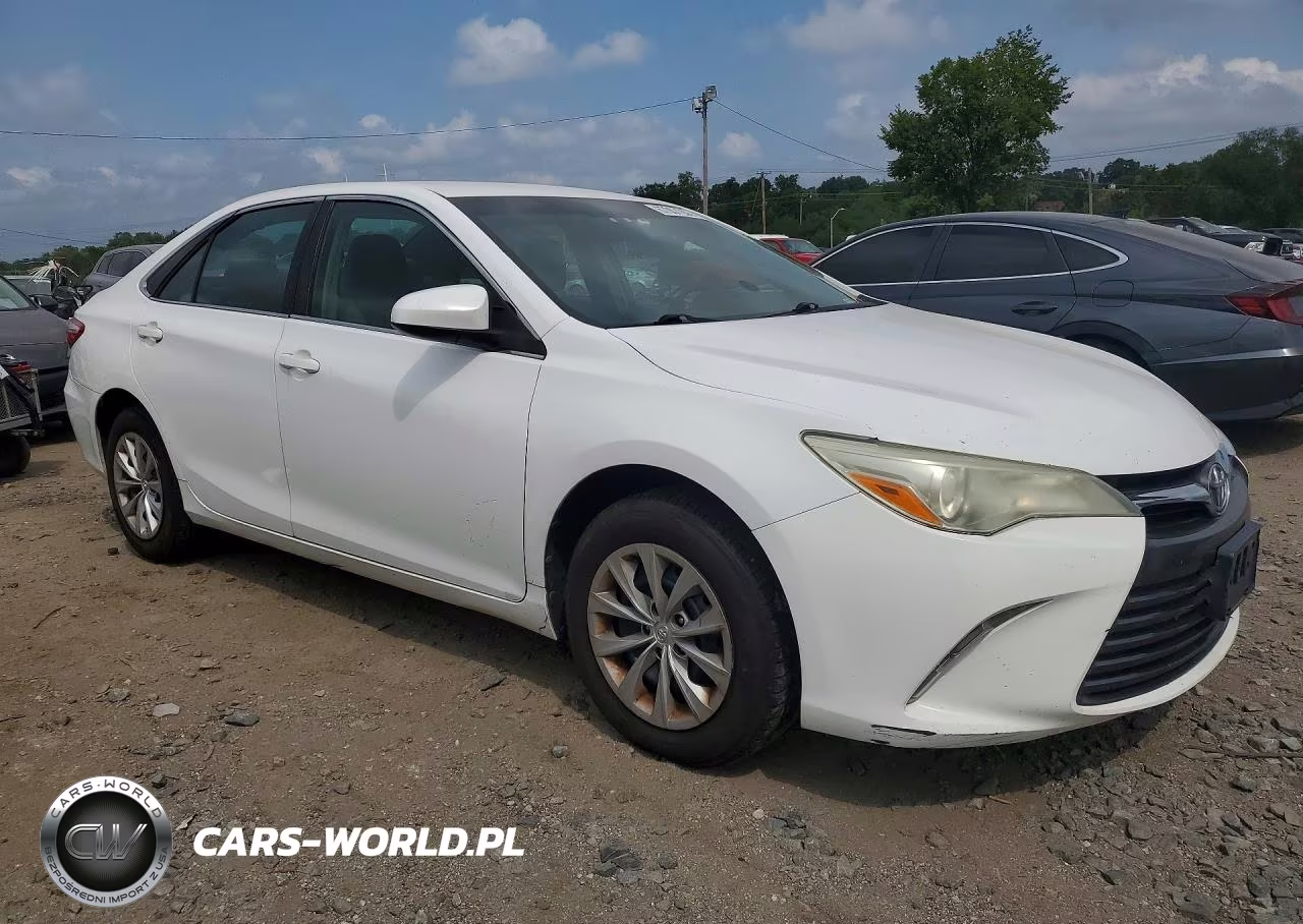 2015 Toyota Camry Le VIN:4T1BF1FK5FU036155 - 4