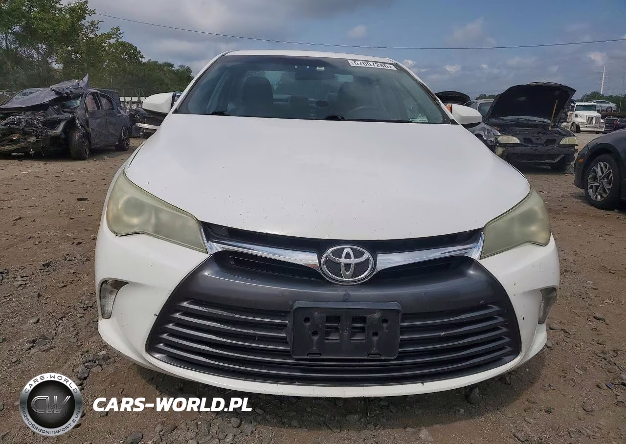2015 Toyota Camry Le VIN:4T1BF1FK5FU036155 - 5