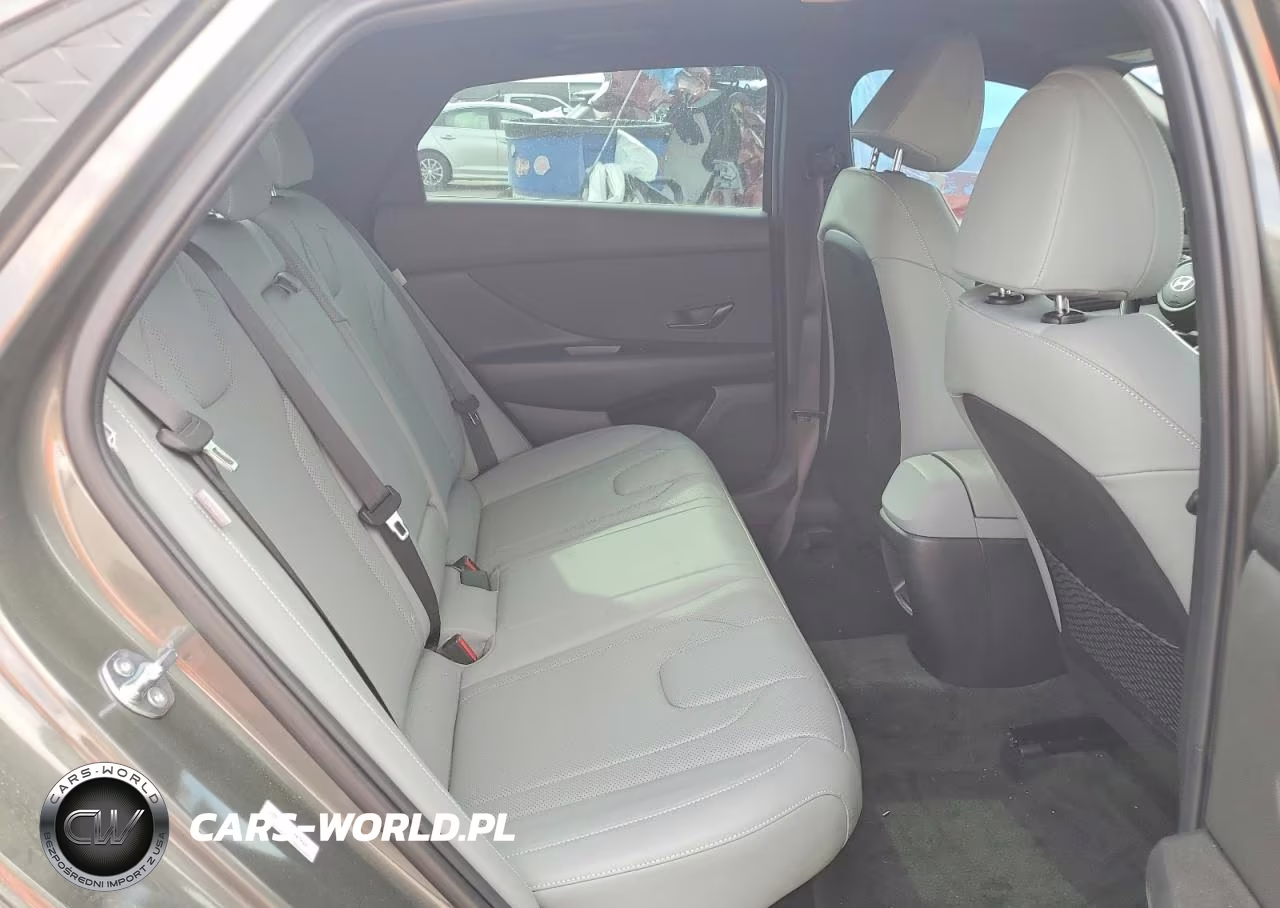 2025 Hyundai Elantra Limited VIN:KMHLN4DJ0SU141537 - 10