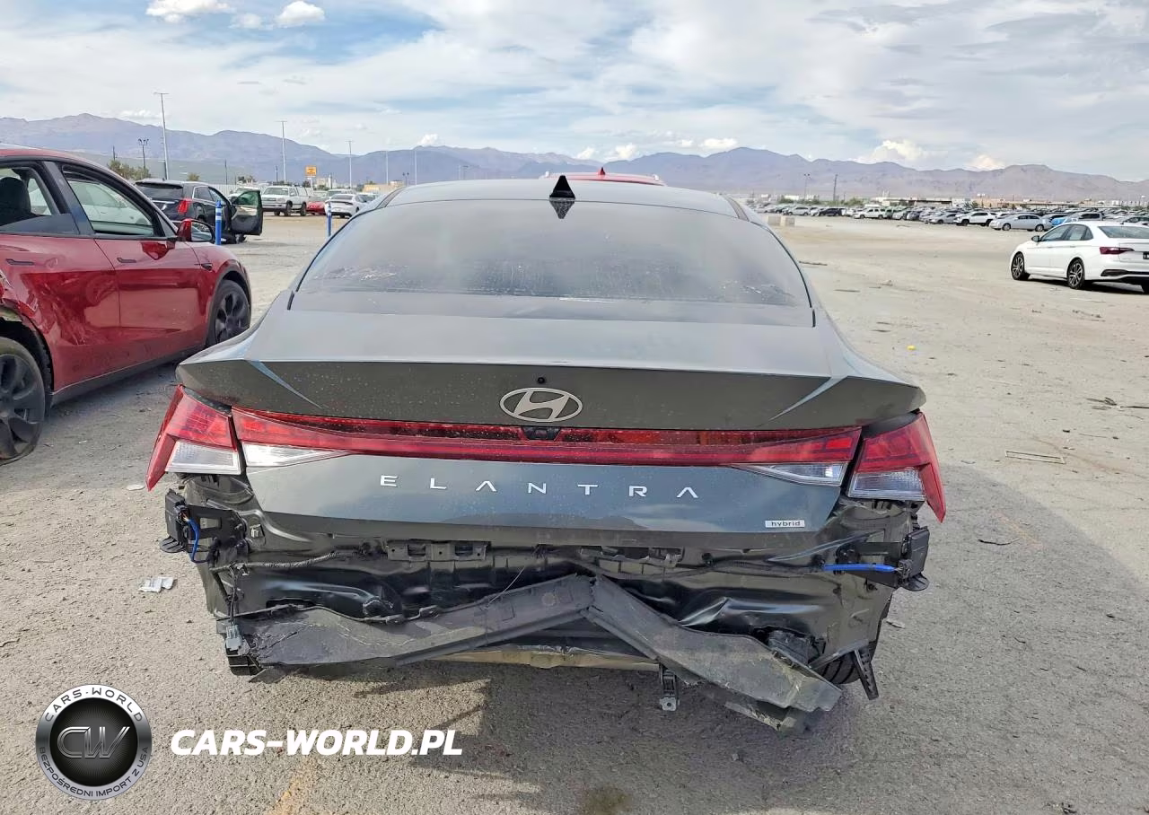 2025 Hyundai Elantra Limited VIN:KMHLN4DJ0SU141537 - 6