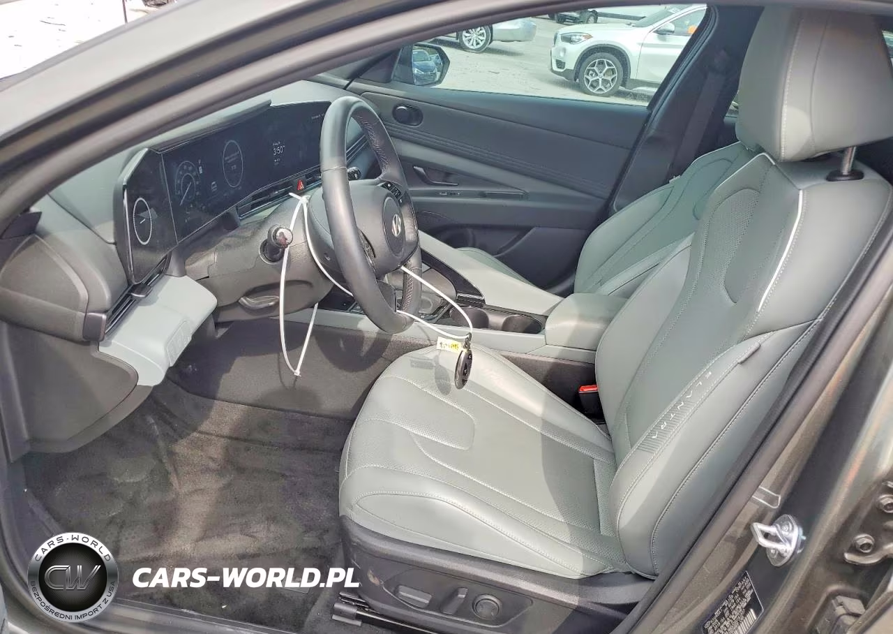 2025 Hyundai Elantra Limited VIN:KMHLN4DJ0SU141537 - 7