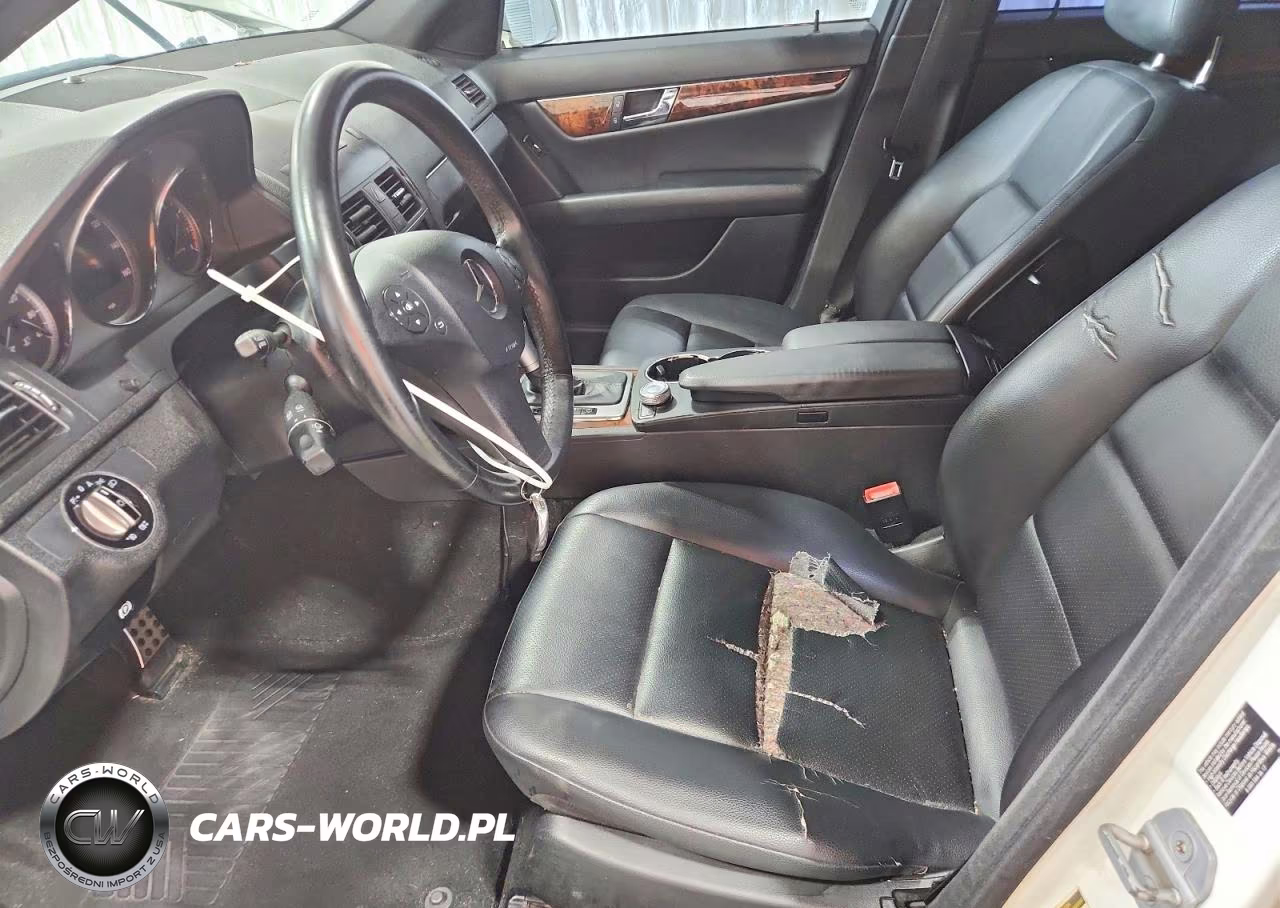2010 Mercedes-Benz C 300 4Matic VIN:WDDGF8BB9AR116942 - 7