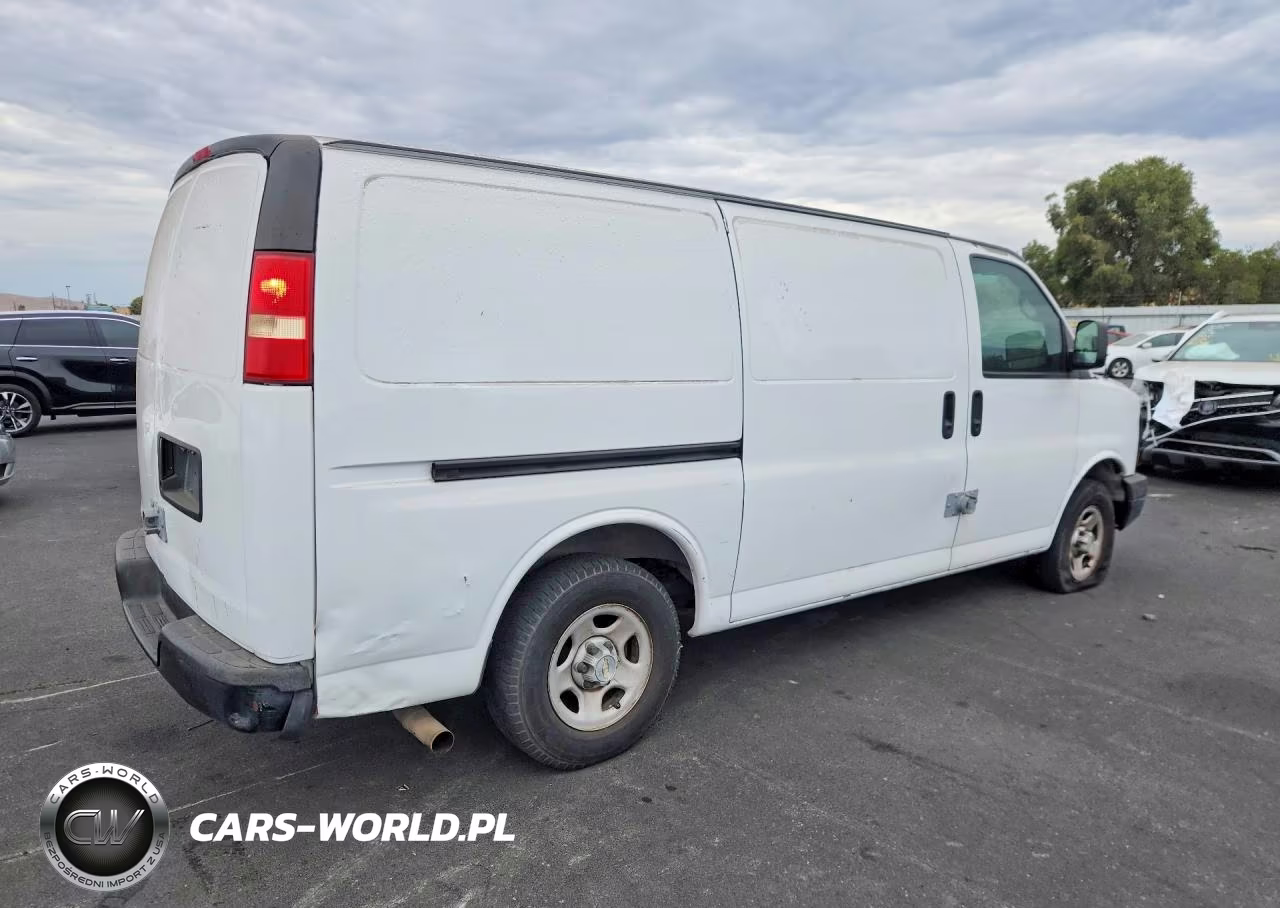 2008 Chevrolet Express G1500 Delivery Van VIN:1GCFG15X381150336 - 3