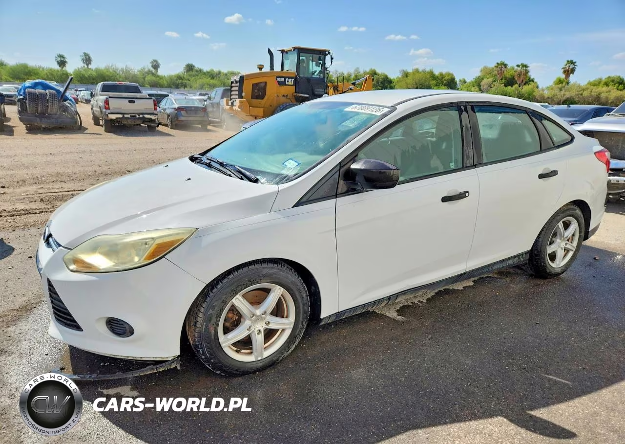 2014 Ford Focus S – zdjęcie 1 z 12