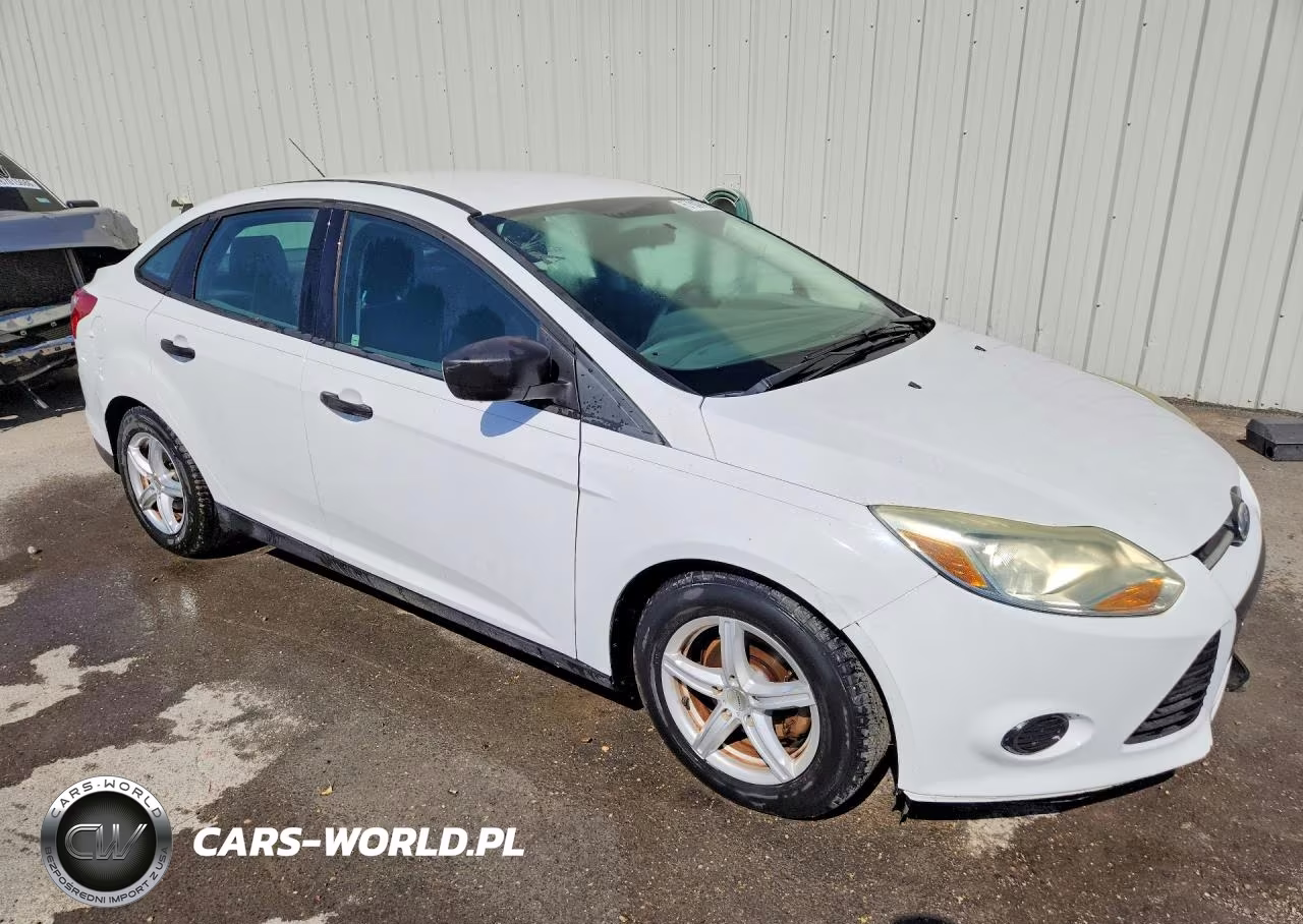 2014 Ford Focus S VIN:1FADP3E25EL410264 - 4