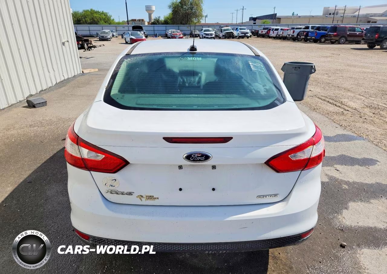 2014 Ford Focus S VIN:1FADP3E25EL410264 - 6