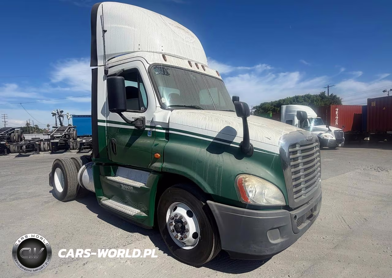 2017 Freightliner Cascadia 125 2017 Freightliner Cascadia 125 4X2 S-A Day Cab Truck Tractor