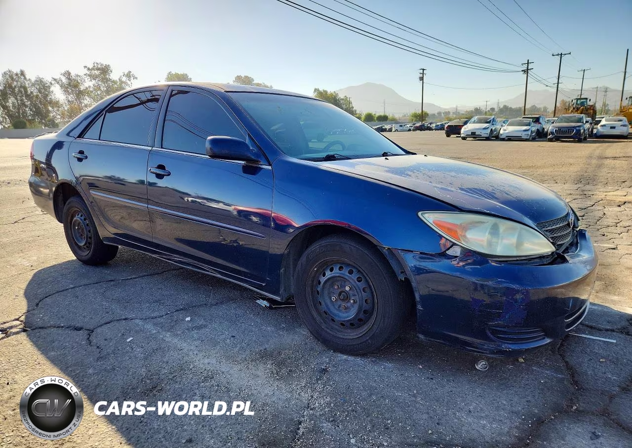 2004 Toyota Camry Le VIN:4T1BE32K64U378165 - 4