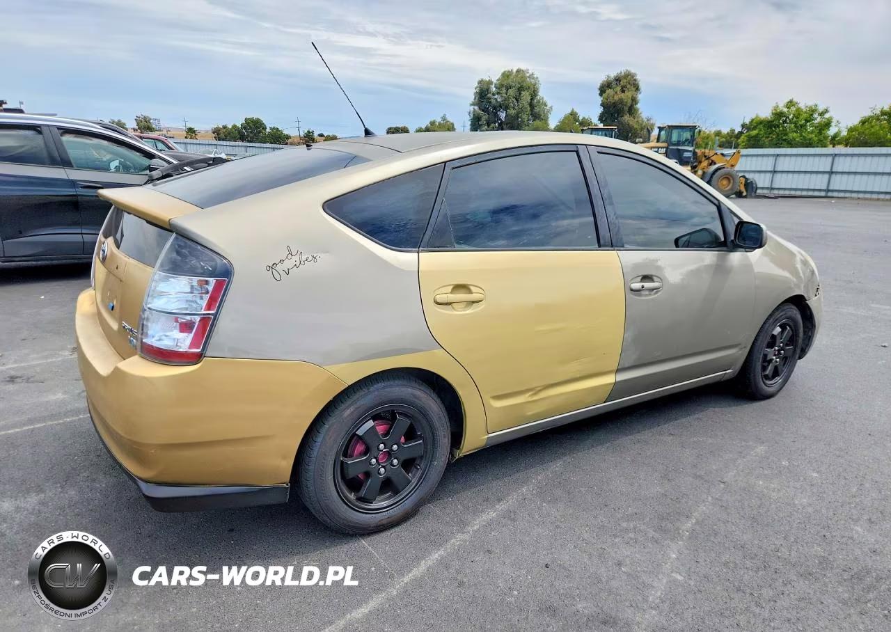 2004 Toyota Prius Base VIN:JTDKB20U940014812 - 3