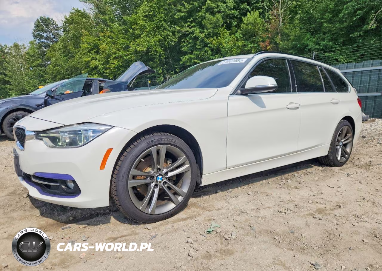 2018 BMW 330 Xi VIN:WBA8K3C53JA024193 - 1