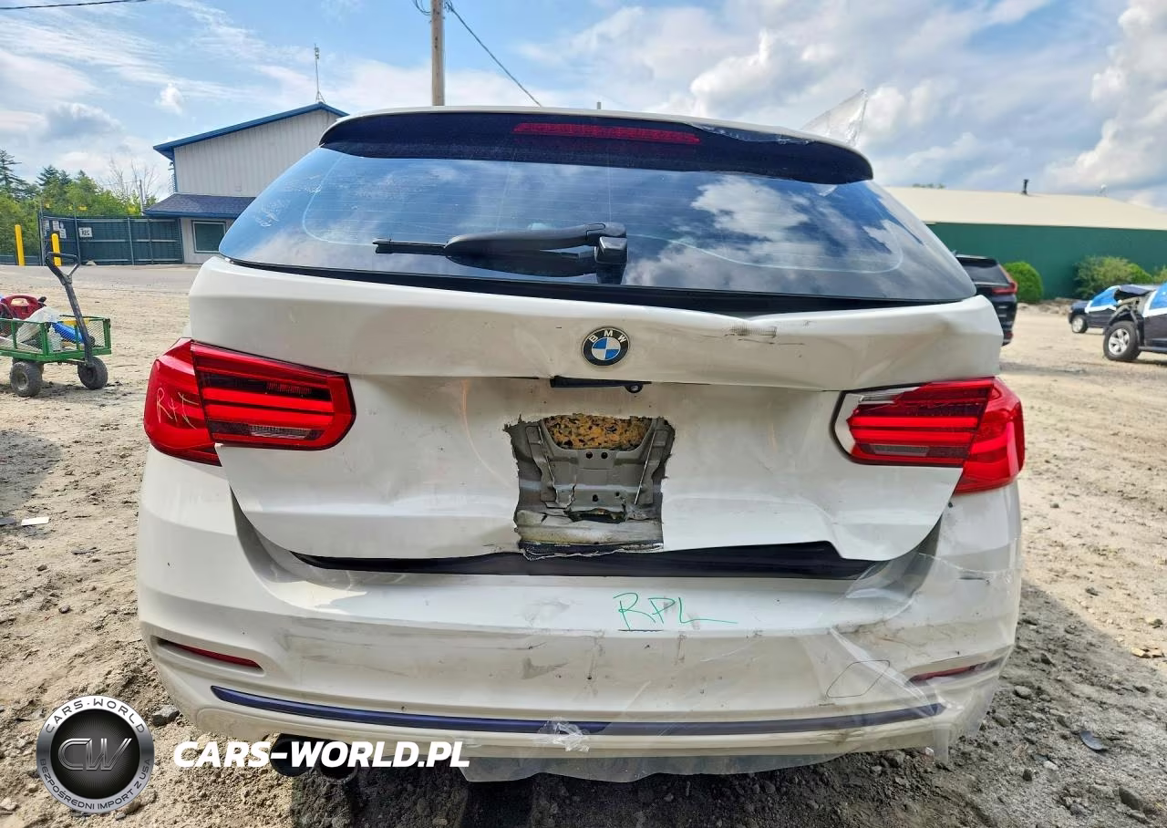 2018 BMW 330 Xi VIN:WBA8K3C53JA024193 - 6