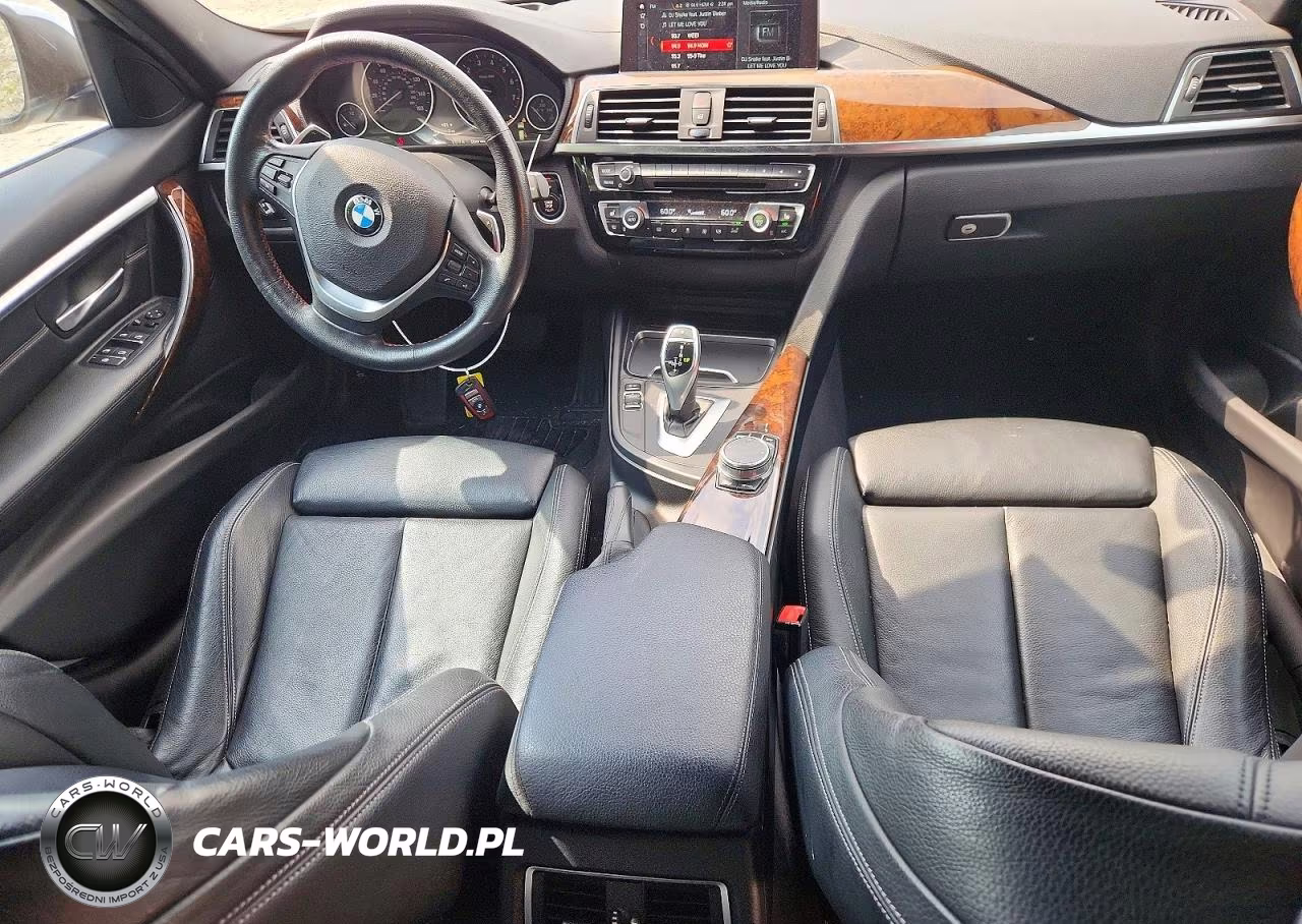 2018 BMW 330 Xi VIN:WBA8K3C53JA024193 - 8