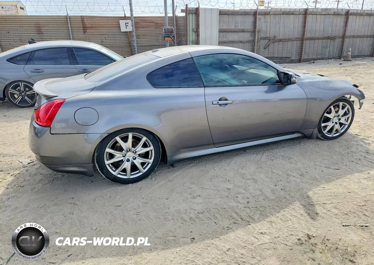 2010 Infiniti G37 Coupe Base VIN:JN1CV6EK1AM104585 - 3