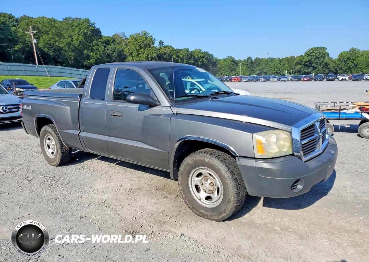 2005 Dodge Dakota St VIN:1D7HW22K65S230655 - 4