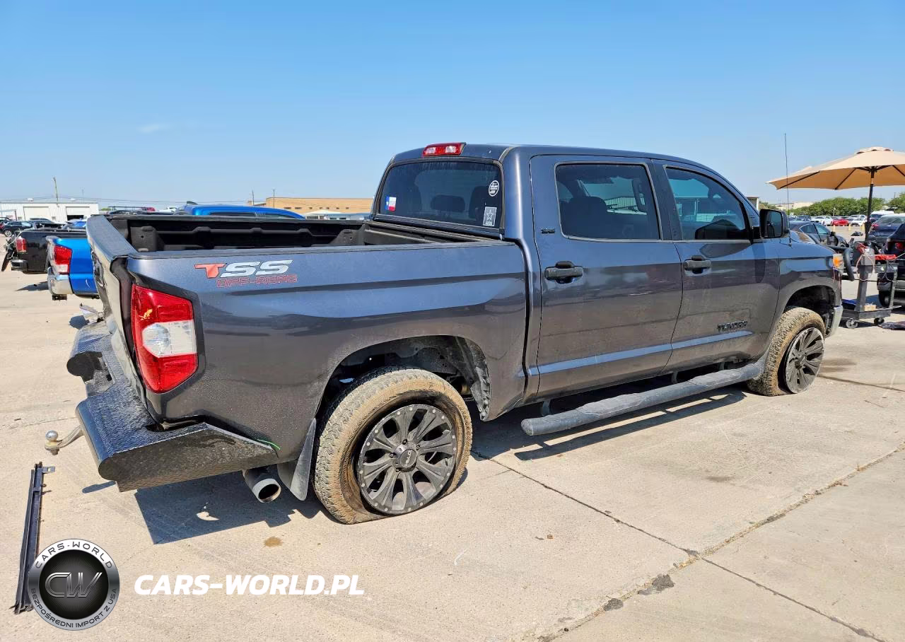 2017 Toyota Tundra Crewmax Sr5 VIN:5TFEM5F10HX112081 - 3