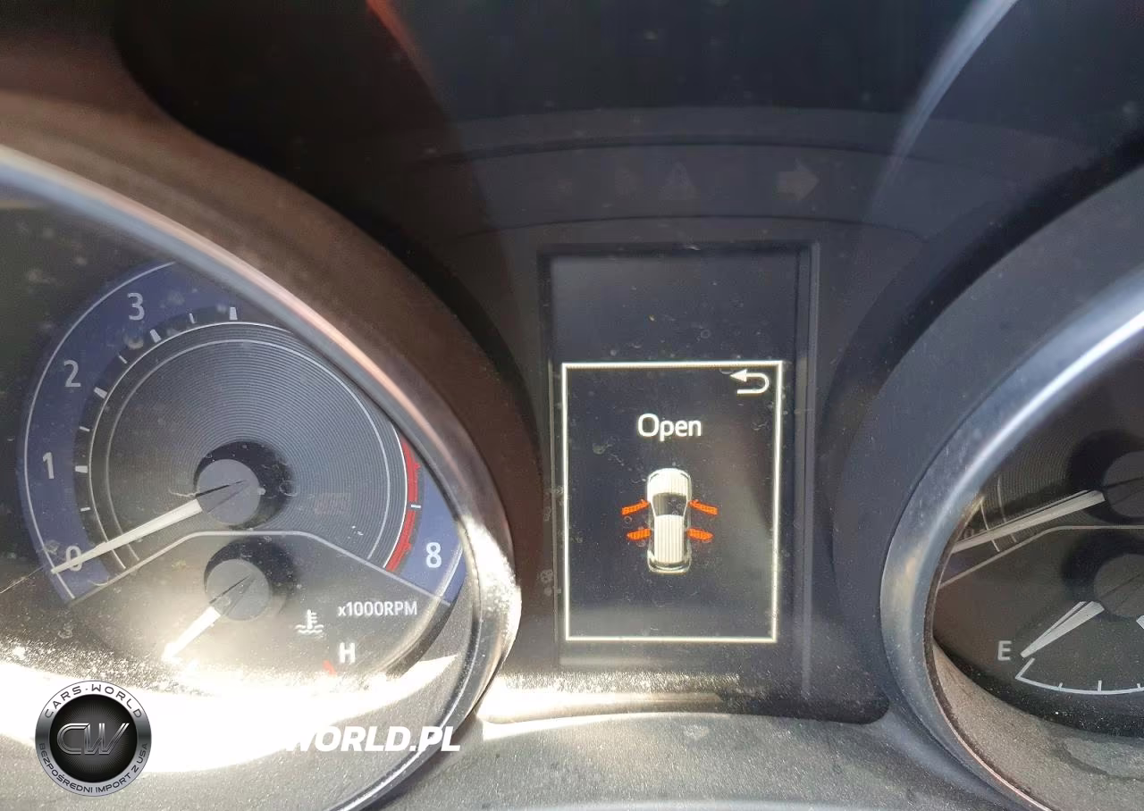 2018 Toyota Corolla Im Base VIN:JTNKARJE5JJ567784 - 9