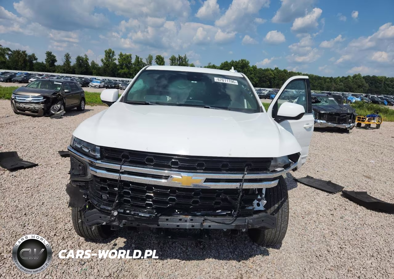 2024 Chevrolet Suburban C1500 Ls VIN:1GNSCBED9RR330078 - 5