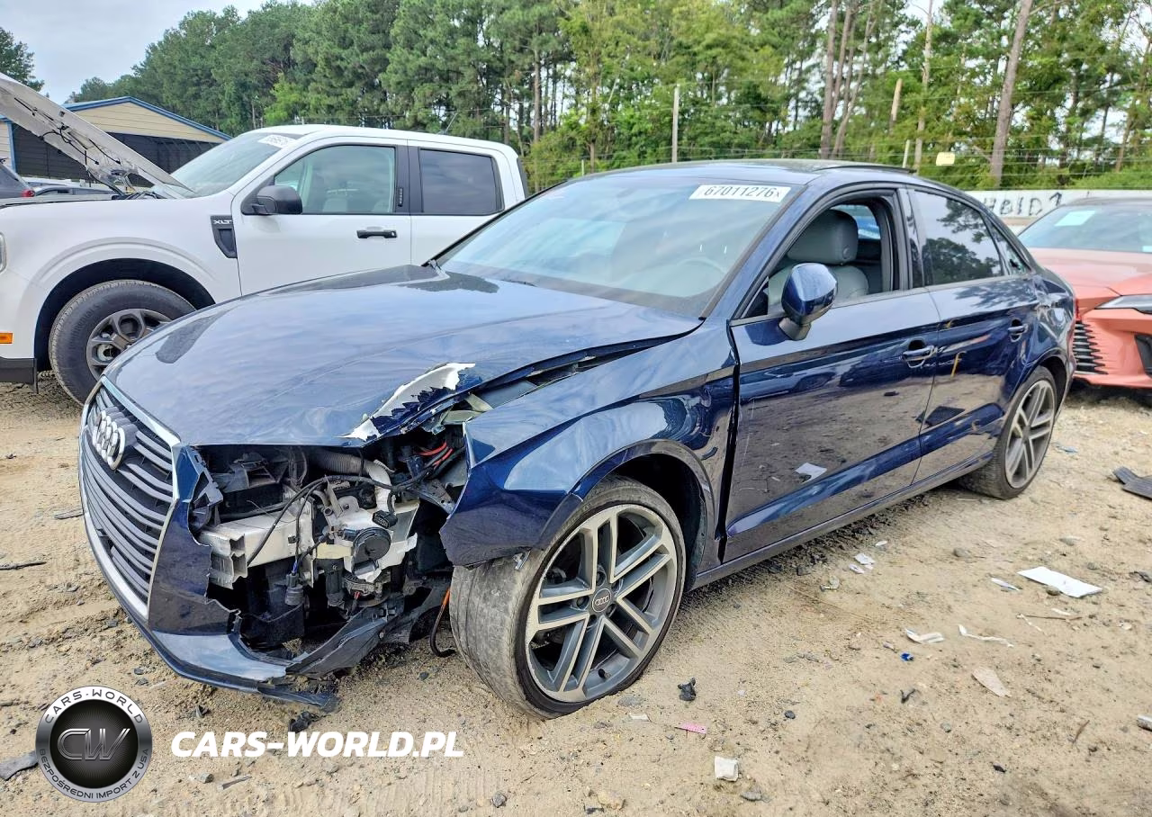2017 Audi A3 Premium VIN:WAUB8GFF4H1060971 - 1
