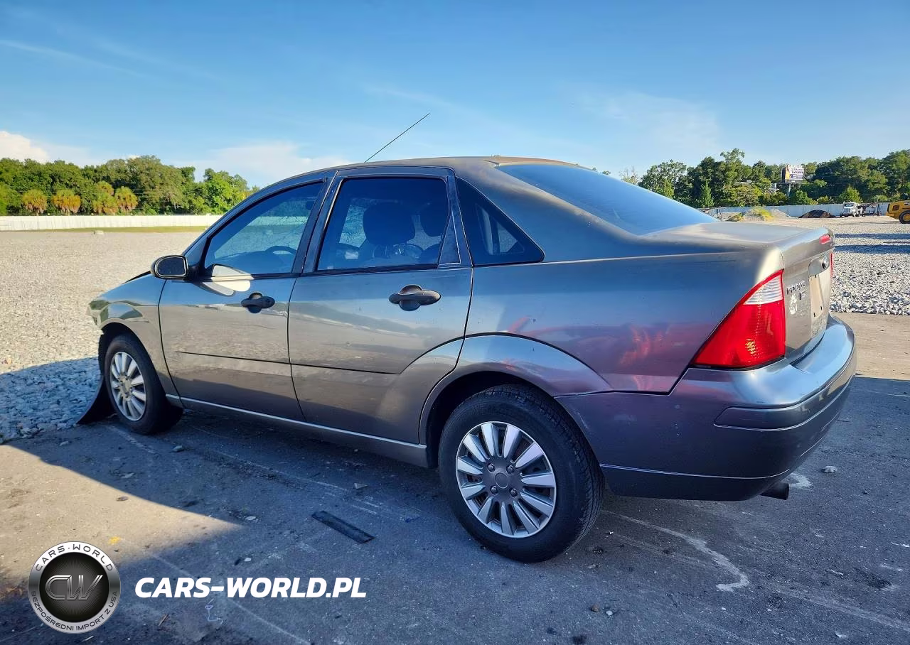 2007 Ford Focus Zx4 VIN:1FAFP34N07W262675 - 2