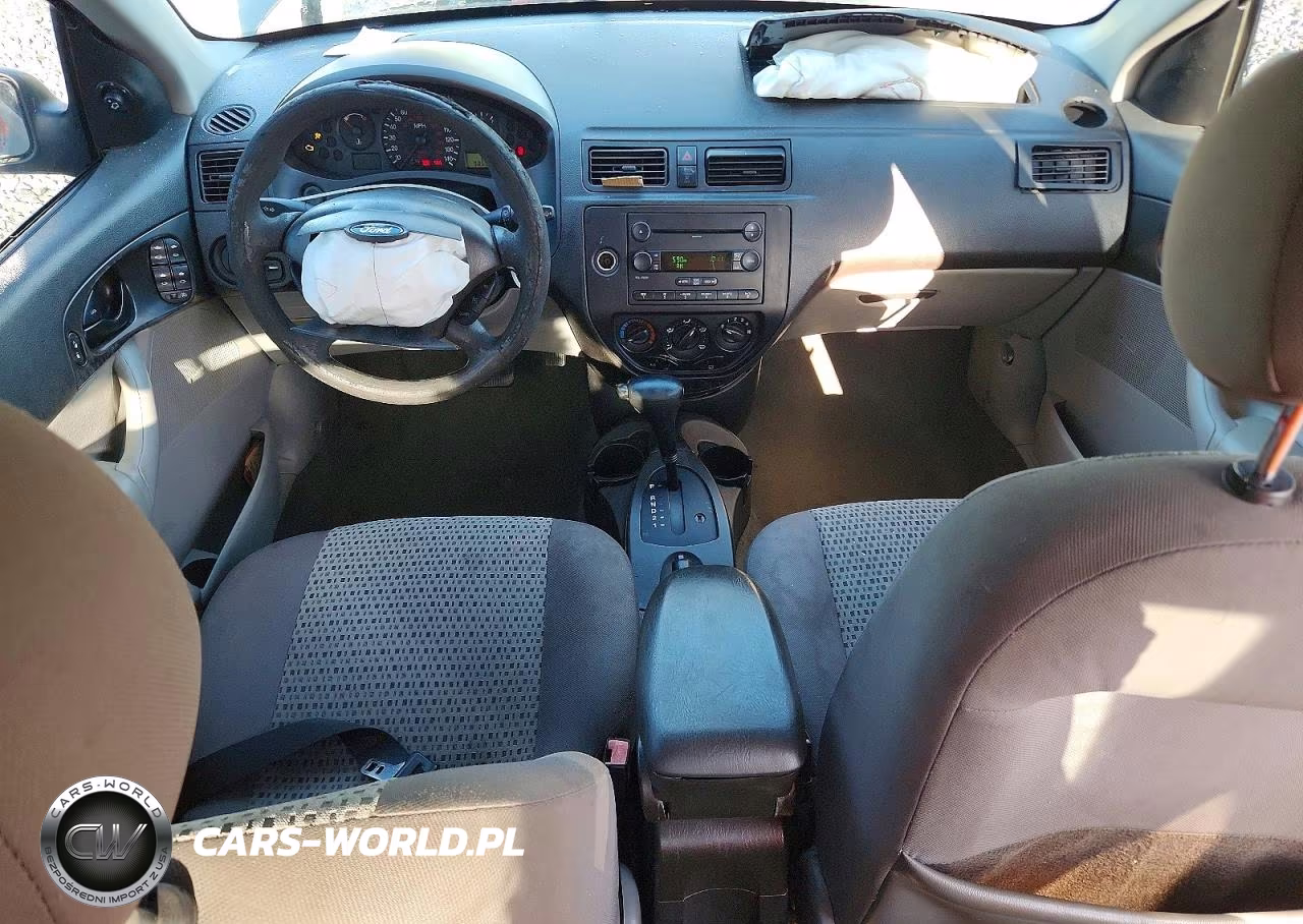 2007 Ford Focus Zx4 VIN:1FAFP34N07W262675 - 8