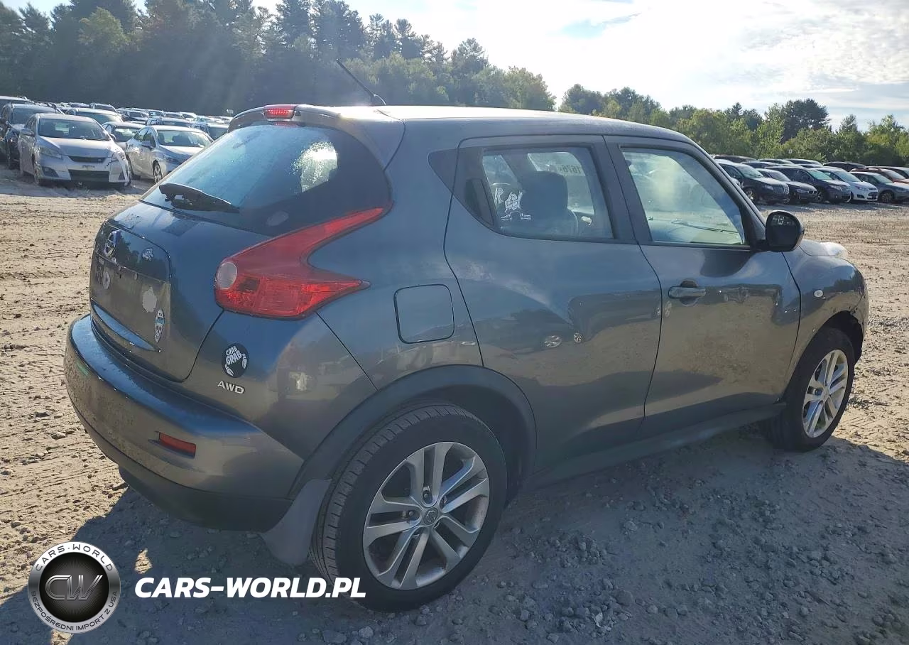 2011 Nissan Juke S VIN:JN8AF5MV0BT011124 - 3