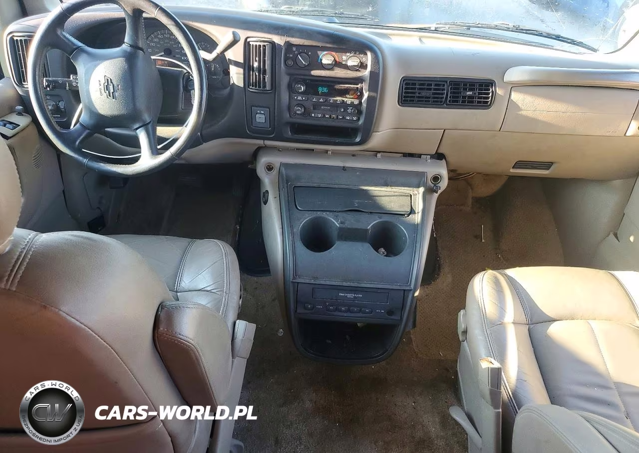 2002 Chevrolet Express G1500 VIN:1GNFG65R121148453 - 8