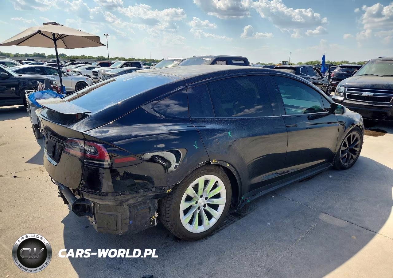 2023 Tesla Model X VIN:7SAXCBE52PF376428 - 3