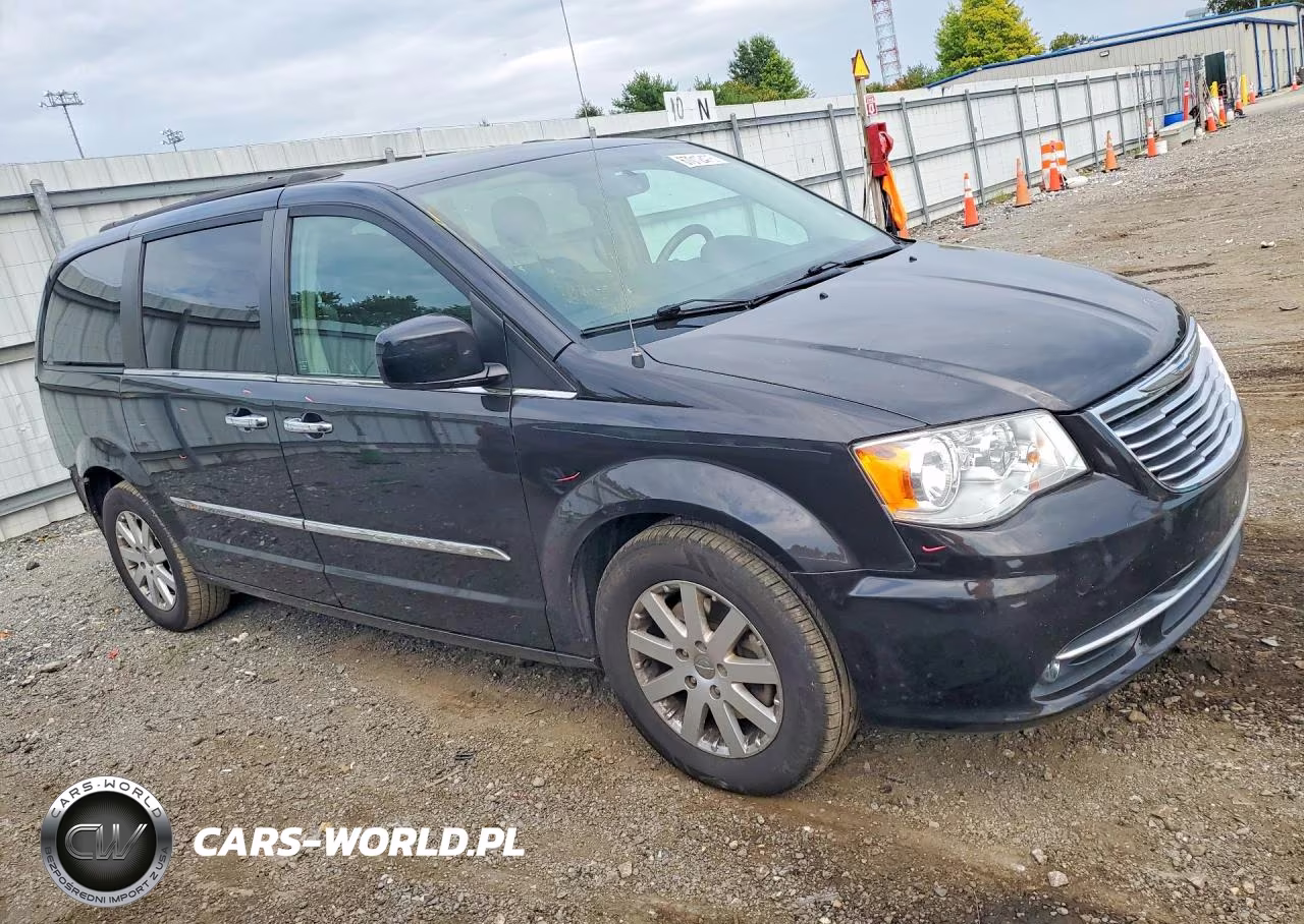 2015 Chrysler Town & Country Touring VIN:2C4RC1BG9FR662141 - 4