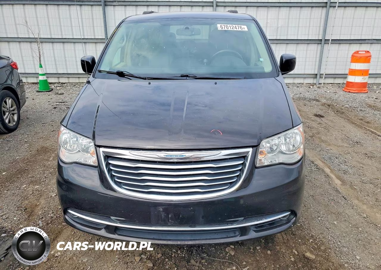 2015 Chrysler Town & Country Touring VIN:2C4RC1BG9FR662141 - 5