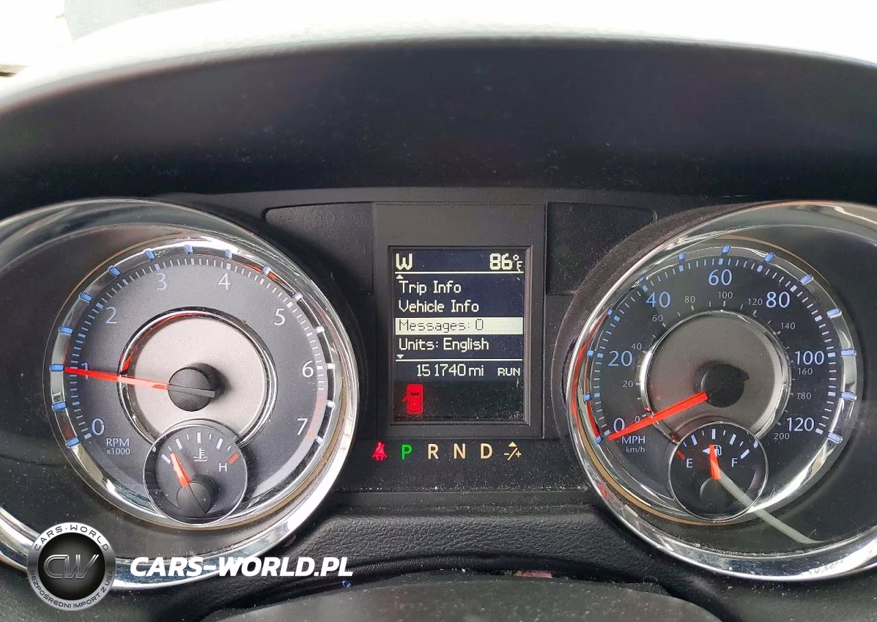 2015 Chrysler Town & Country Touring VIN:2C4RC1BG9FR662141 - 9