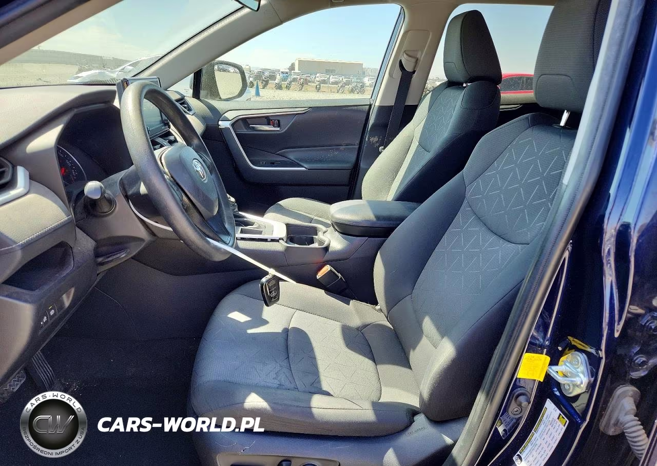 2021 Toyota Rav4 Xle VIN:2T3W1RFV7MW126128 - 7