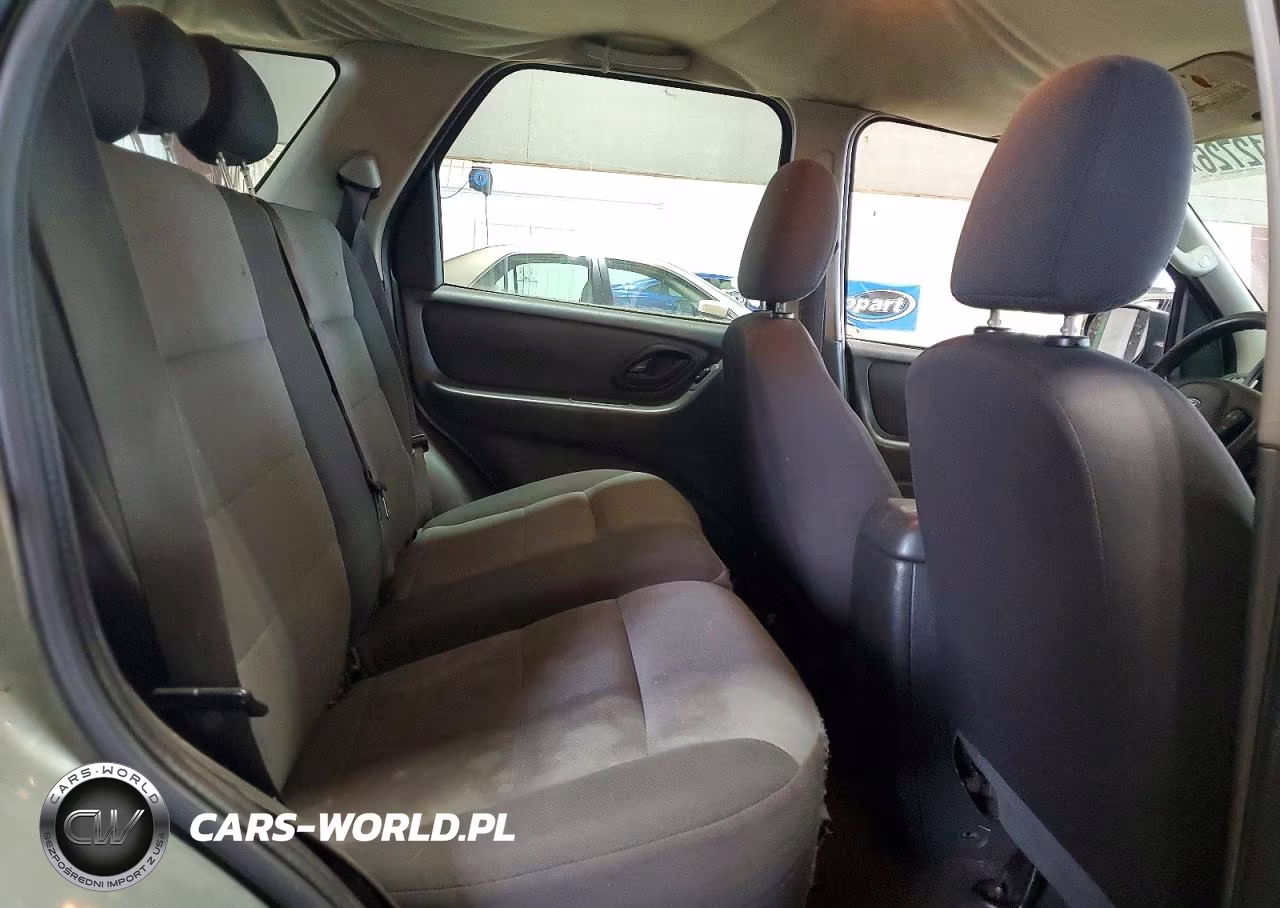 2005 Ford Escape Xls VIN:1FMYU92Z75KB52467 - 10