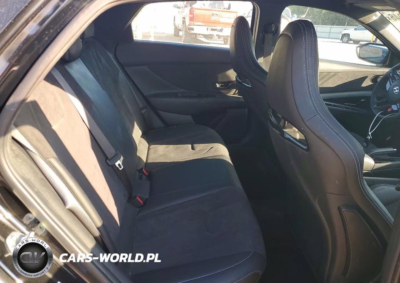 2023 Hyundai Elantra N Base VIN:KMHLW4AK5PU011657 - 10