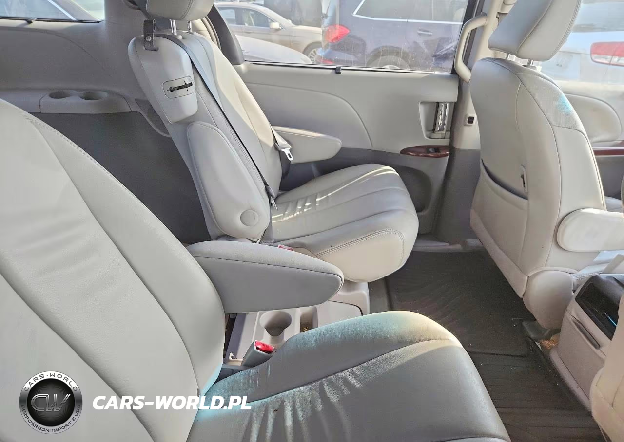 2014 Toyota Sienna Xle 8-Passenger VIN:5TDYK3DC9ES513724 - 10