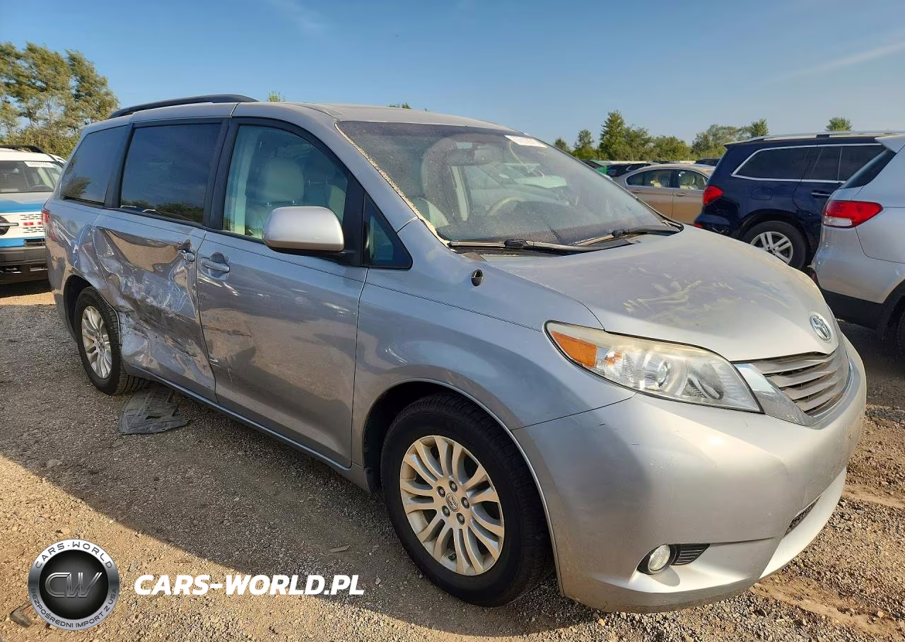 2014 Toyota Sienna Xle 8-Passenger VIN:5TDYK3DC9ES513724 - 4