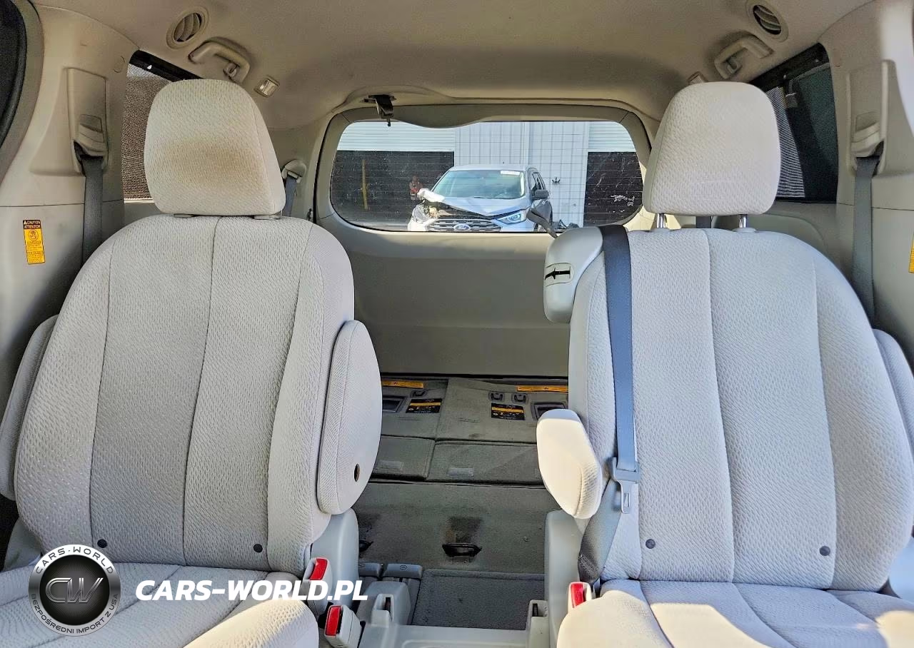 2014 Toyota Sienna Le VIN:5TDKK3DCXES420510 - 10