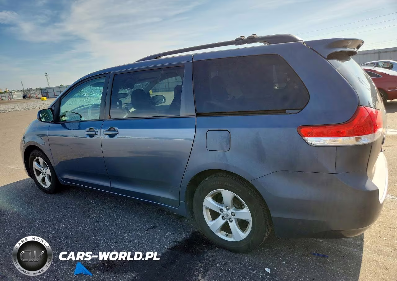 2014 Toyota Sienna Le VIN:5TDKK3DCXES420510 - 2