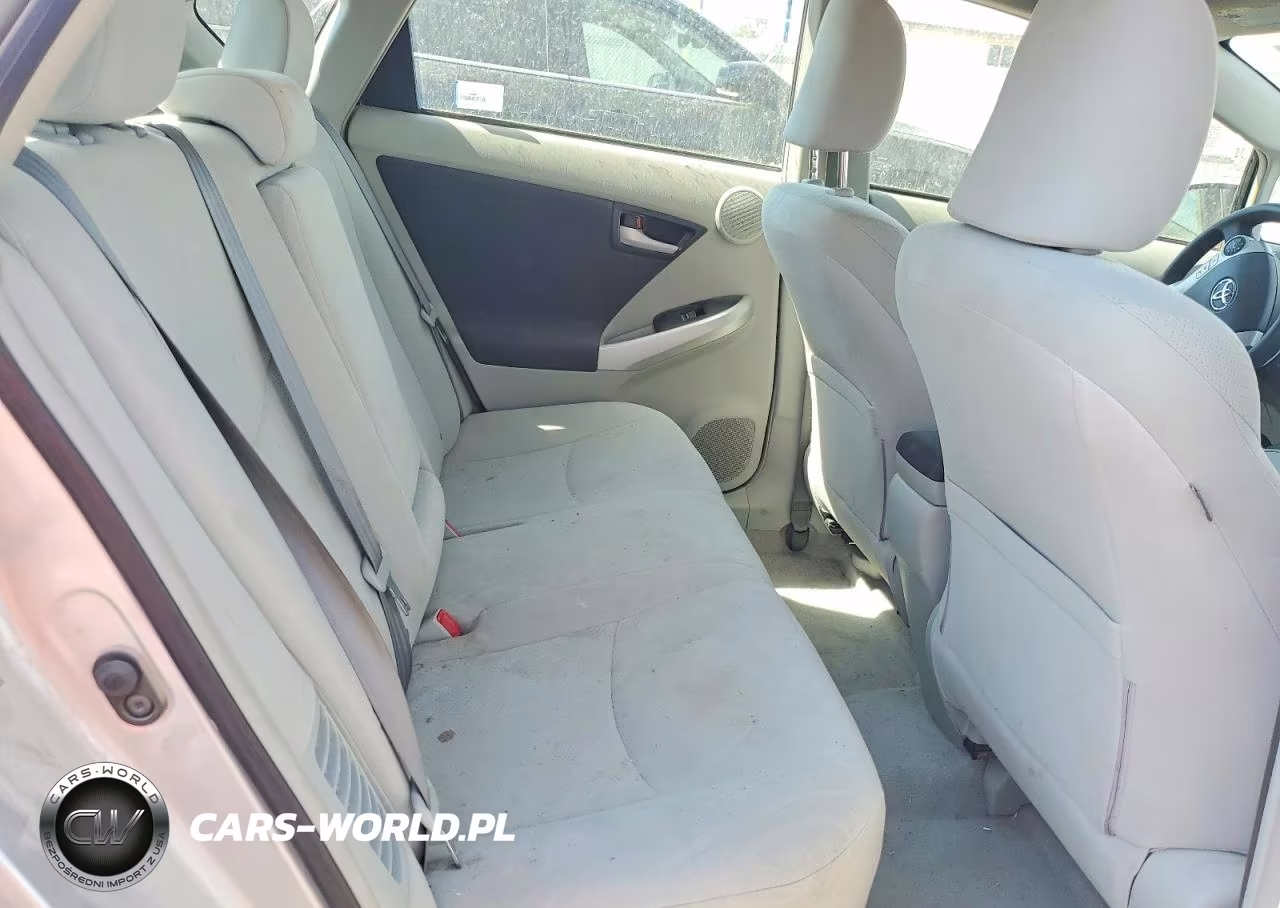 2011 Toyota Prius Three VIN:JTDKN3DU5B5373016 - 10