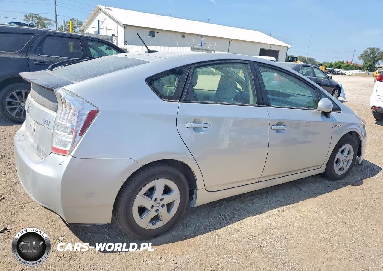 2011 Toyota Prius Three VIN:JTDKN3DU5B5373016 - 3