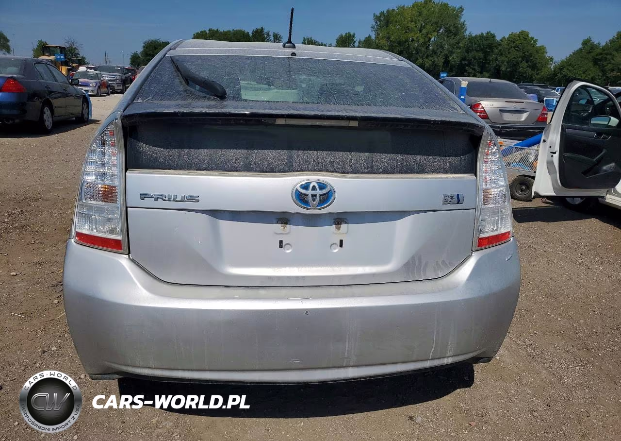 2011 Toyota Prius Three VIN:JTDKN3DU5B5373016 - 6