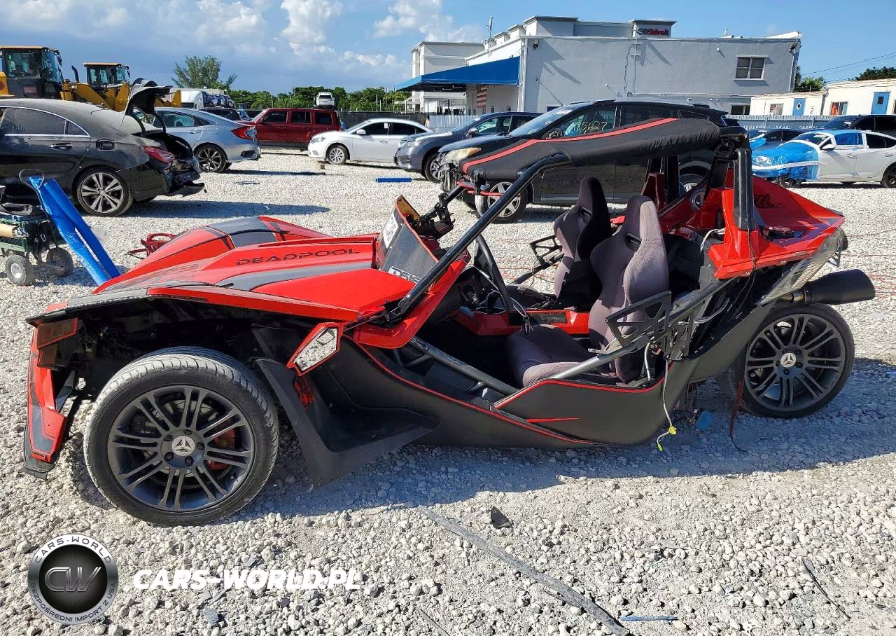 2015 Polaris Slingshot Sl VIN:57XAAPFA1F5104221 - 3