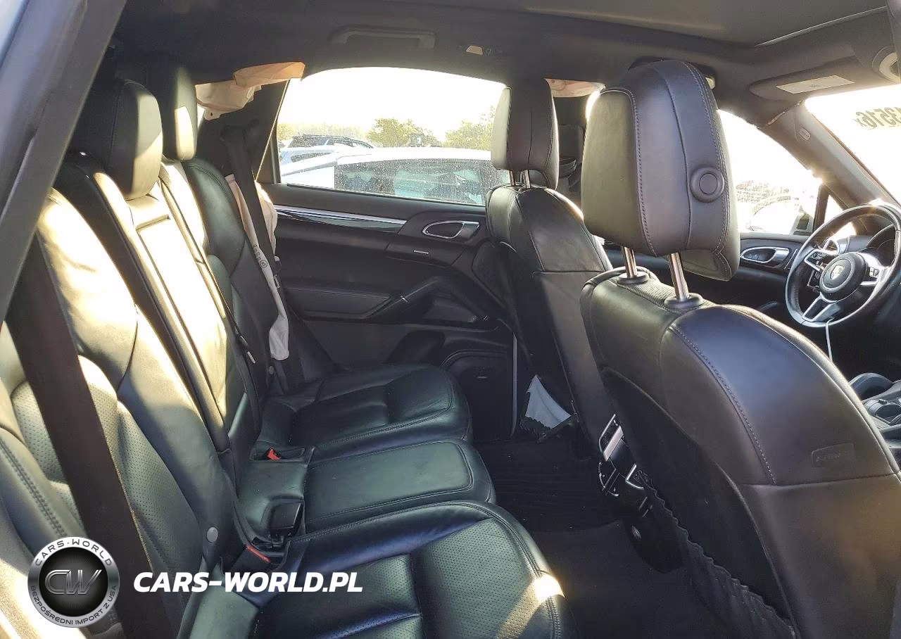 2016 Porsche Cayenne VIN:WP1AA2A2XGKA14109 - 11