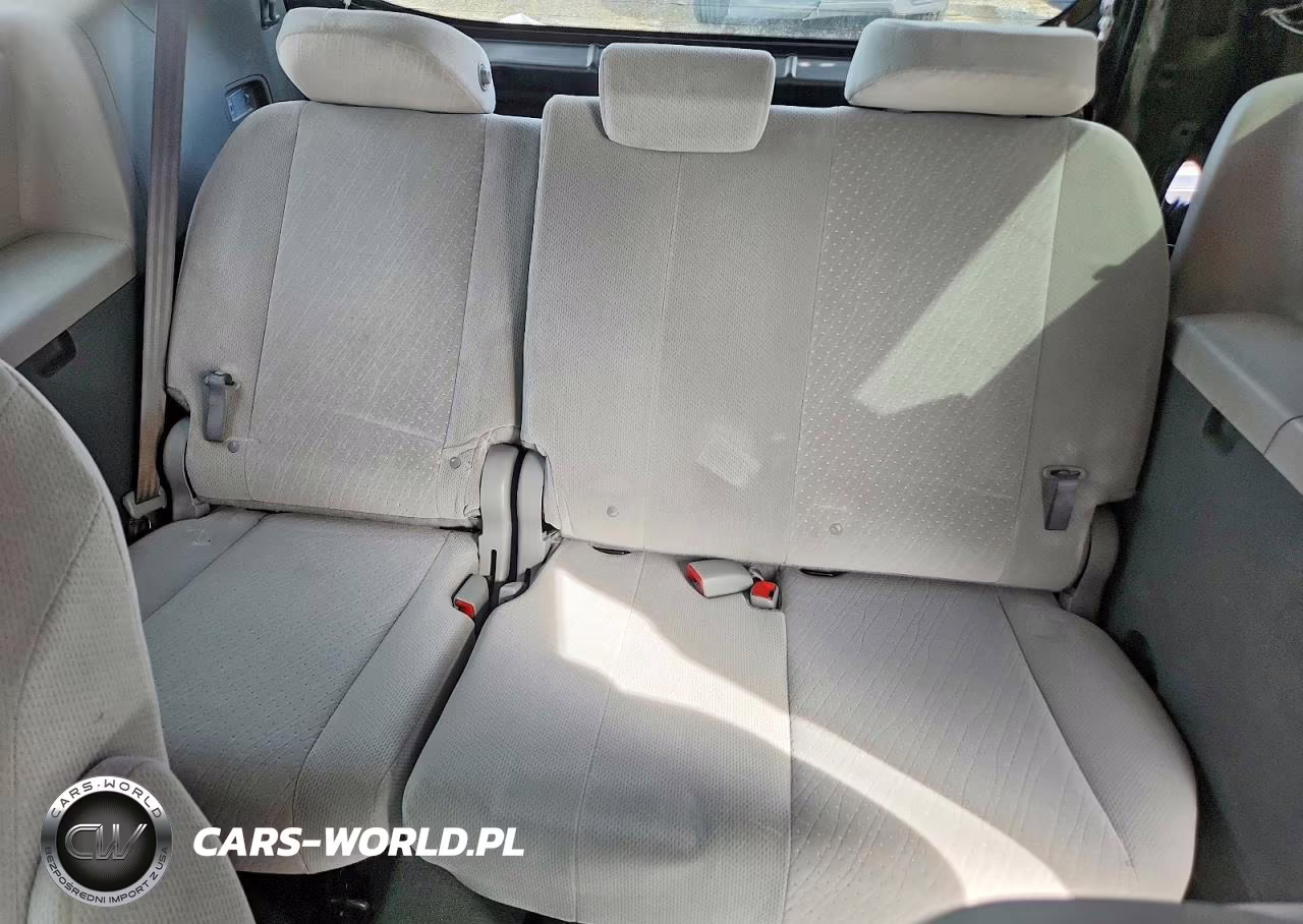 2016 Toyota Sienna Le VIN:5TDKK3DC8GS740539 - 10
