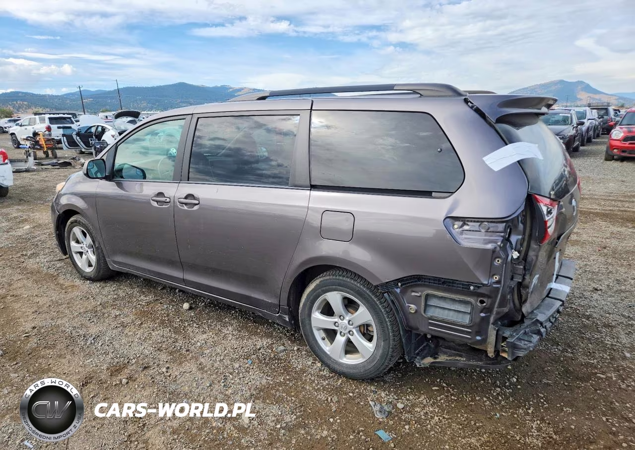 2016 Toyota Sienna Le VIN:5TDKK3DC8GS740539 - 2