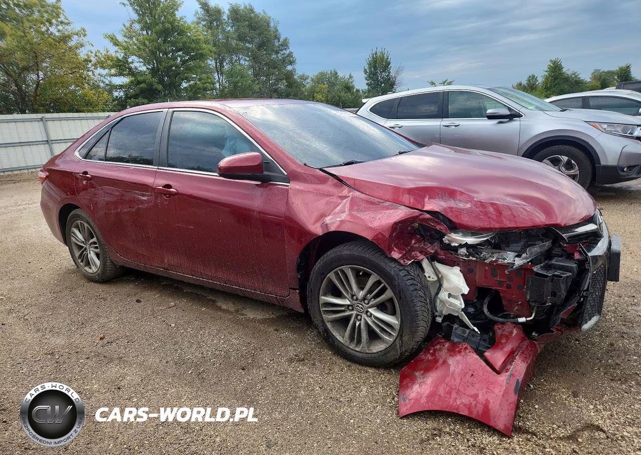 2015 Toyota Camry Se VIN:4T1BF1FK9FU887052 - 4