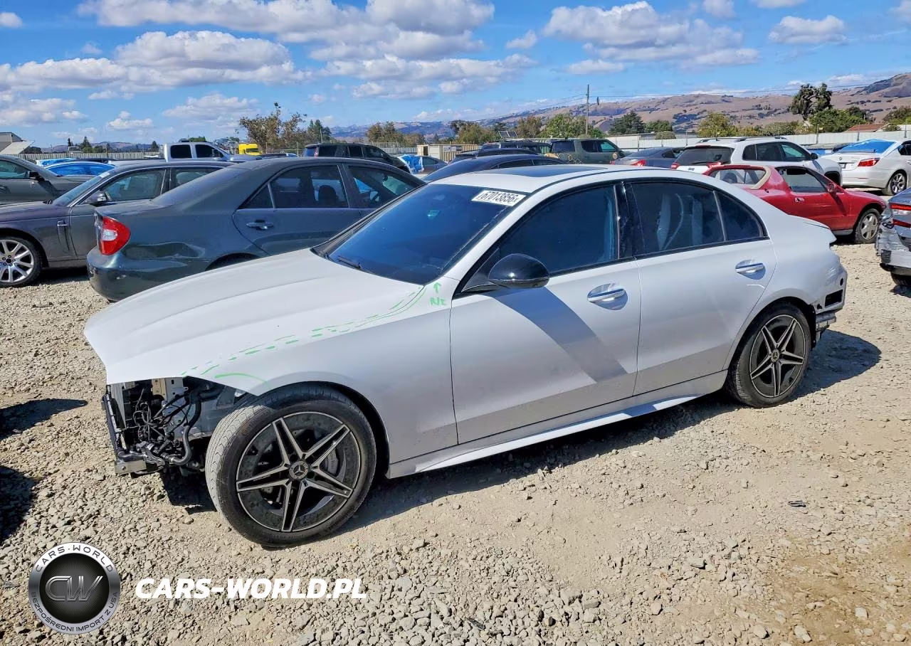 2022 Mercedes-Benz C 300 – zdjęcie 1 z 13