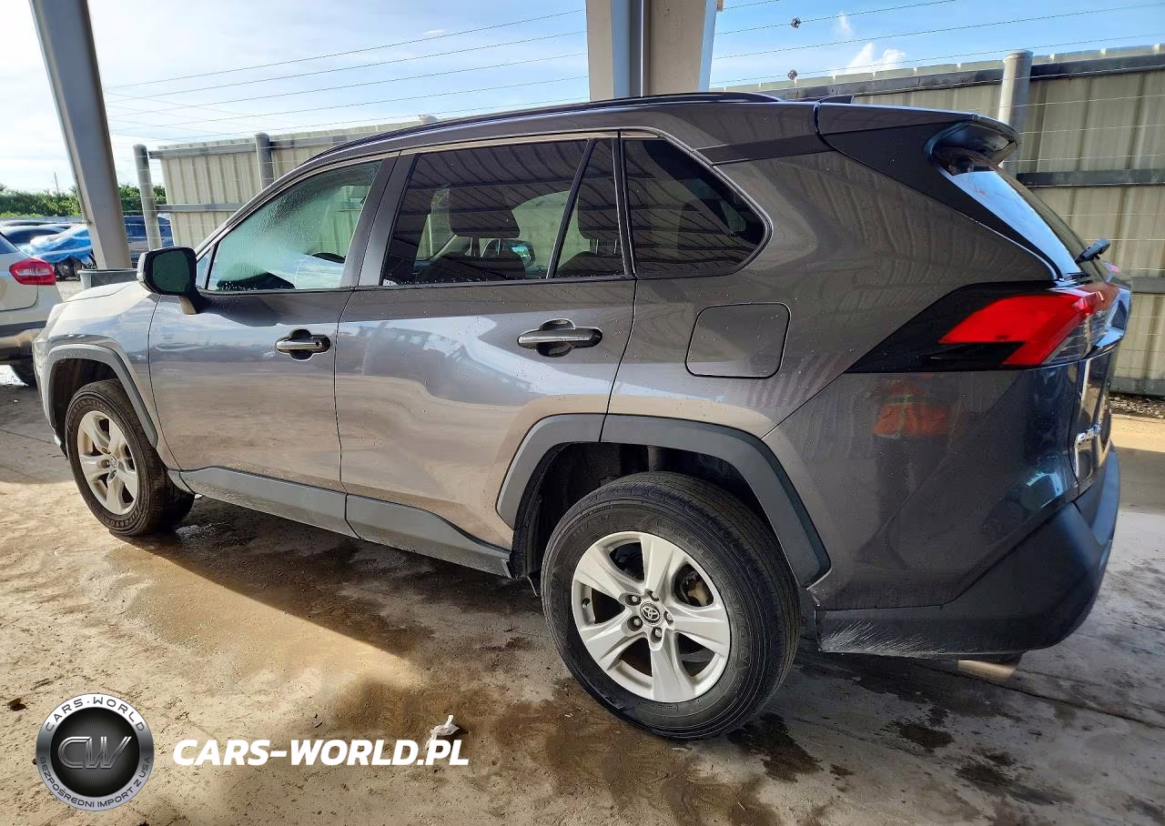 2021 Toyota Rav4 Xle VIN:2T3W1RFV0MC134511 - 2